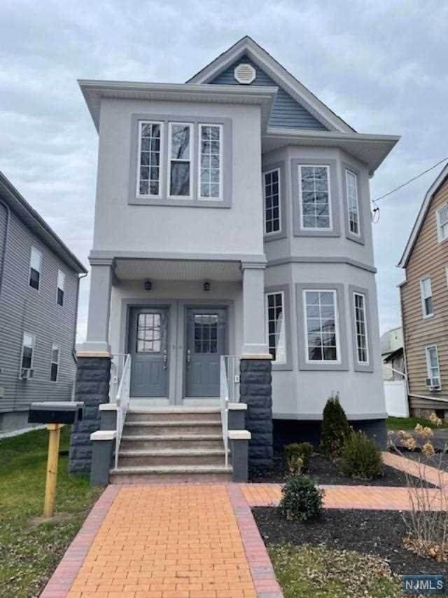 189 Maple Avenue - Photo 1