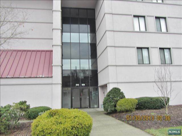 200 Paterson Avenue - Photo 1