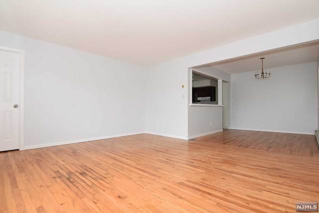 130 Grant Avenue - Photo 1