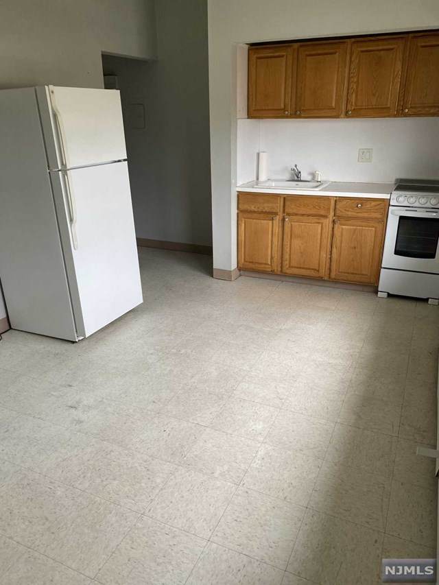 196 Walnut Street - Photo 1