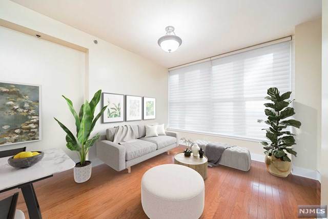1125 Maxwell Lane - Photo 1