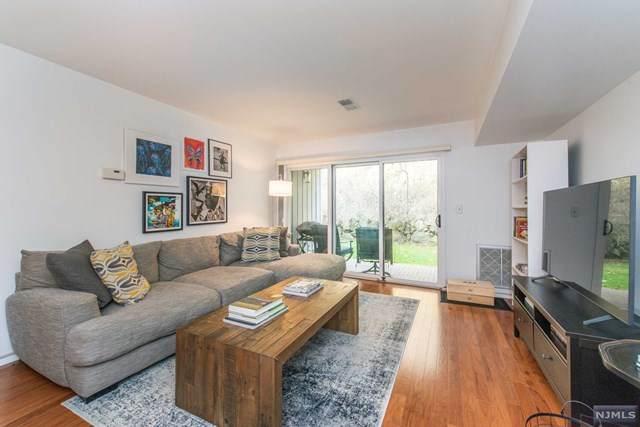 41 Mount Kemble Avenue - Photo 1