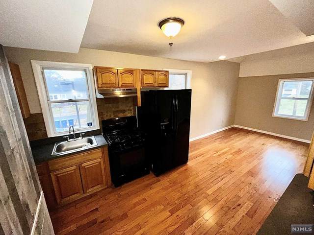 274 Forest Avenue - Photo 1