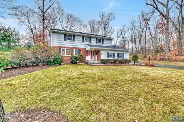 697 Knollwood Road - Photo 1