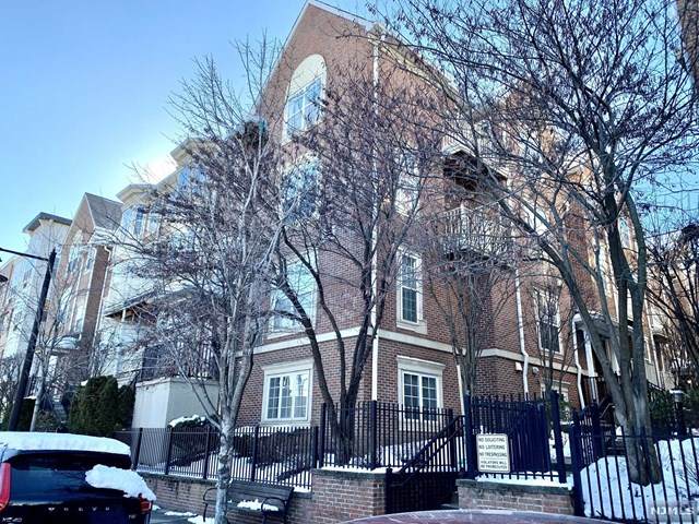 200 Dey Street - Photo 1