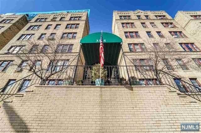3315 Pleasant Avenue - Photo 1
