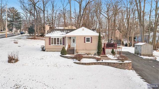 29 Hickory Drive - Photo 1