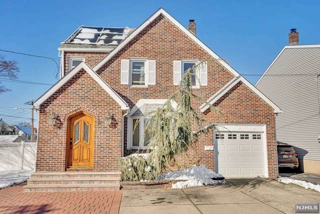 63 6th Street - Photo 1