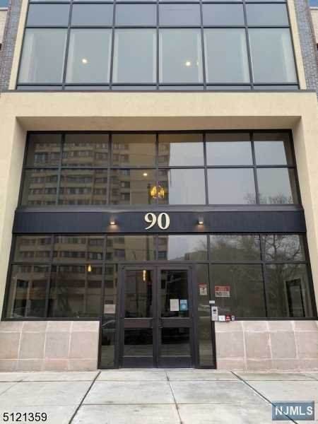 90 Clinton Avenue - Photo 1