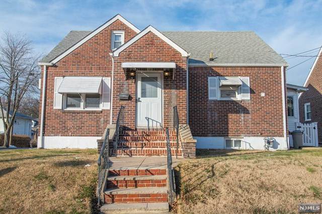 88 7th Street - Photo 1