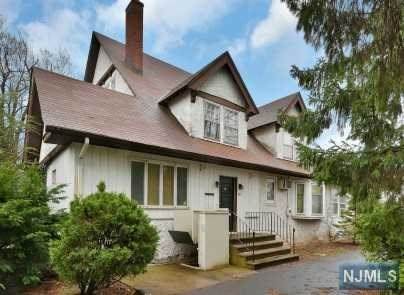 104 Summit Avenue - Photo 1
