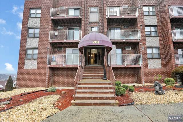 201 12th Street - Photo 1