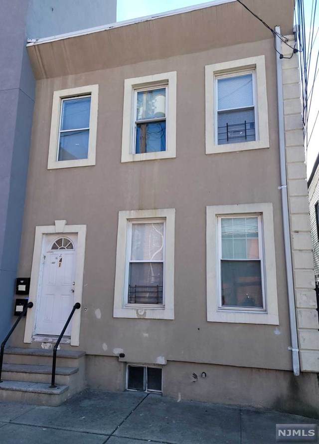 41 Ann Street - Photo 1