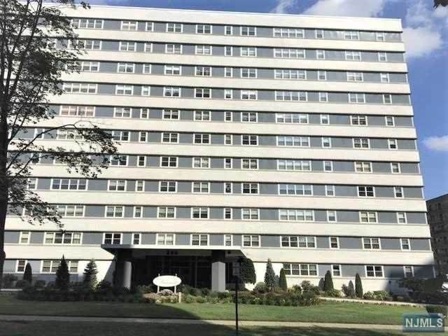280 Prospect Avenue - Photo 1