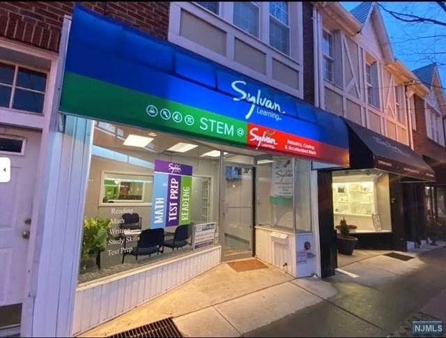 94 Broadway - Photo 1