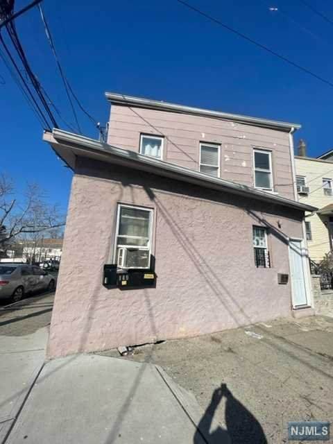 149 Oak Street - Photo 1