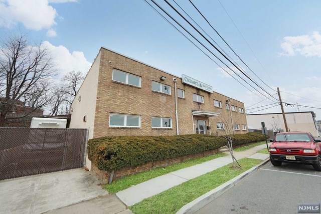 74 Railroad Avenue - Photo 1