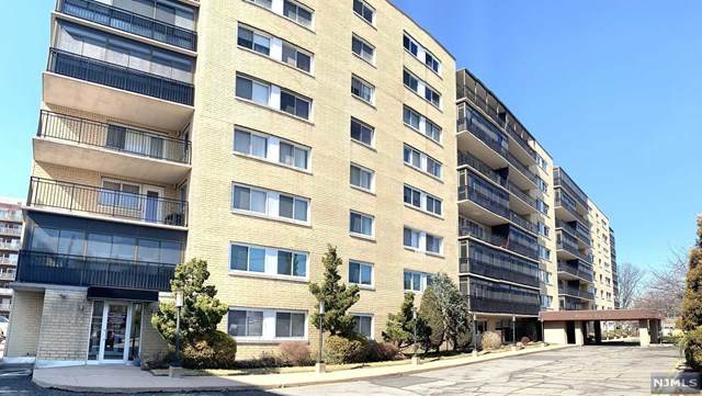 2185 Lemoine Avenue - Photo 1