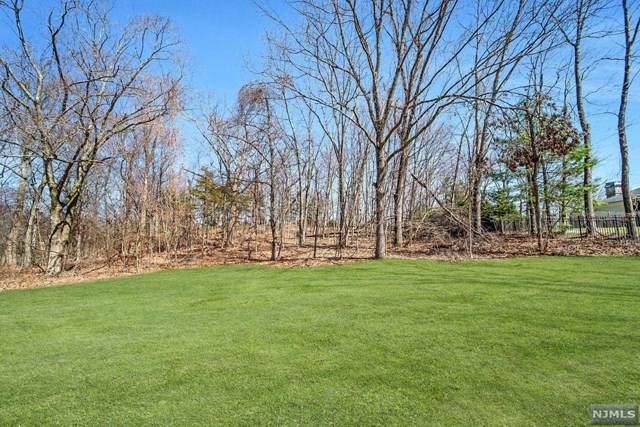 834 Summit Avenue - Photo 1