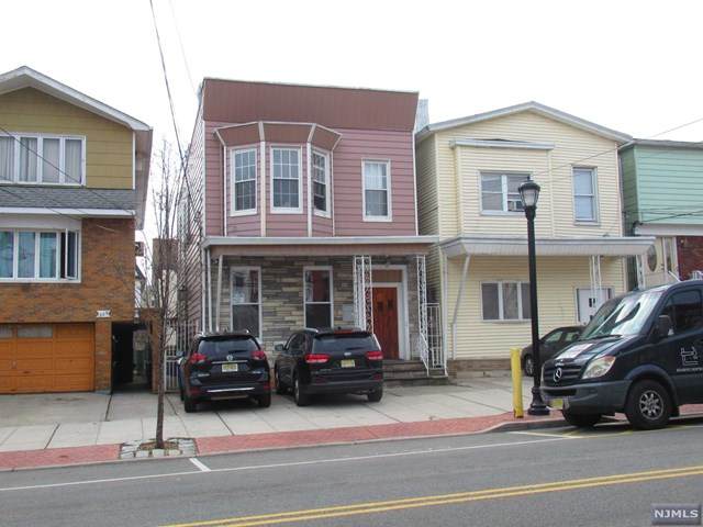311 22nd Street - Photo 1