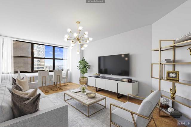 7002 Boulevard East - Photo 1