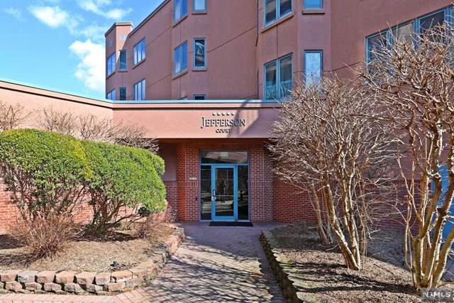 307 Jefferson Court - Photo 1