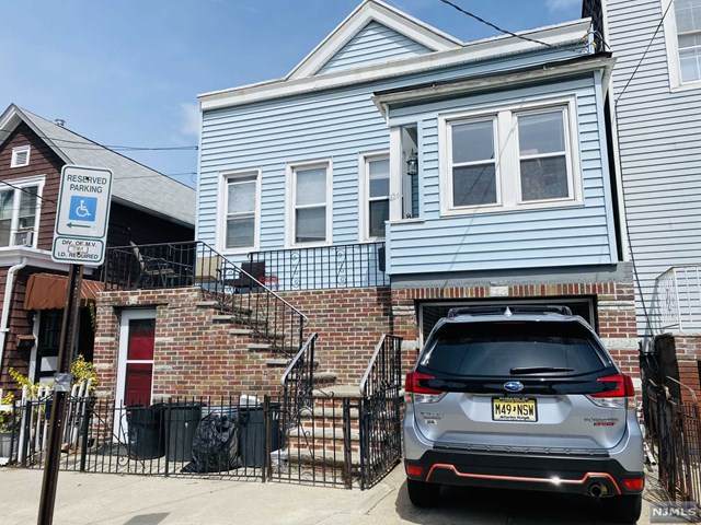 124 Sherman Place - Photo 1