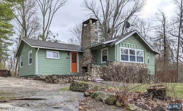 1122 Lakeside Drive - Photo 1