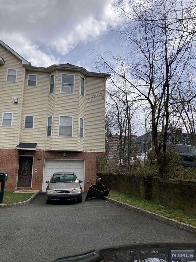 98 Hillyer Street - Photo 1