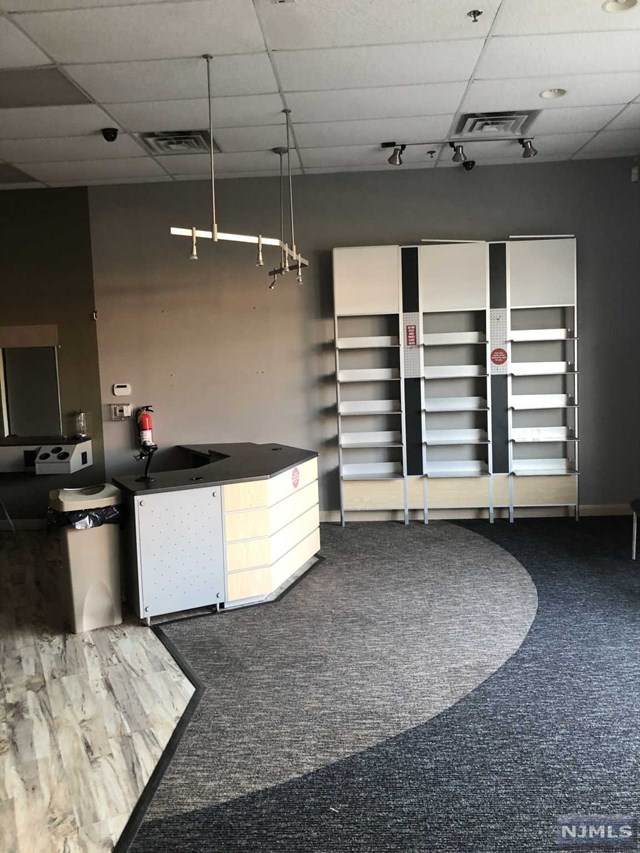 326 Garden Street - Photo 1
