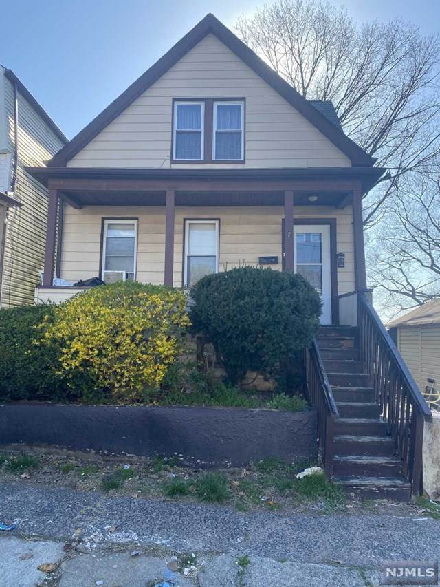 7 Spruce Street - Photo 1