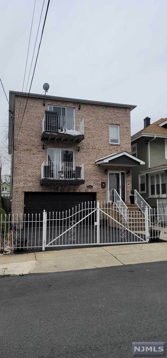 134 Lehigh Avenue - Photo 1