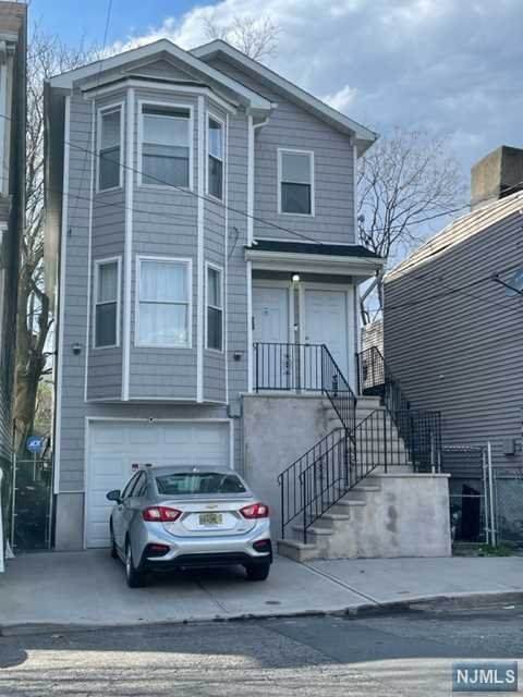 31 Holsman Street - Photo 1