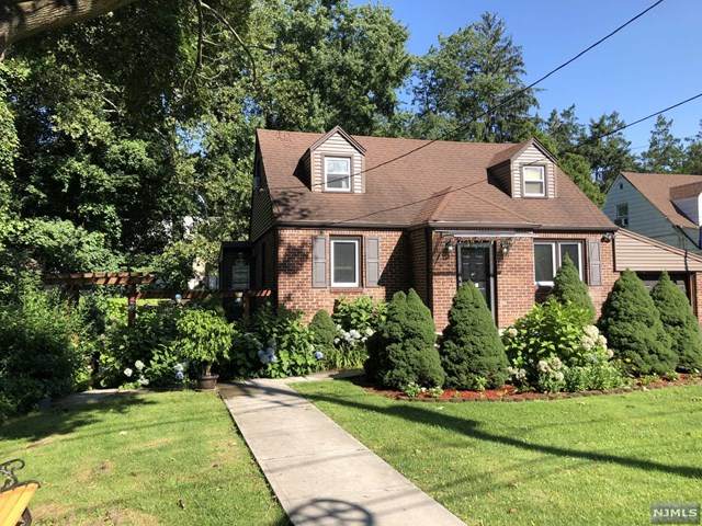 588 Broad Avenue - Photo 1