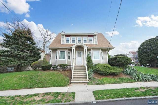 106 Clarendon Place - Photo 1