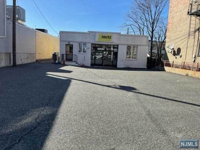 6801 Kennedy Boulevard - Photo 1