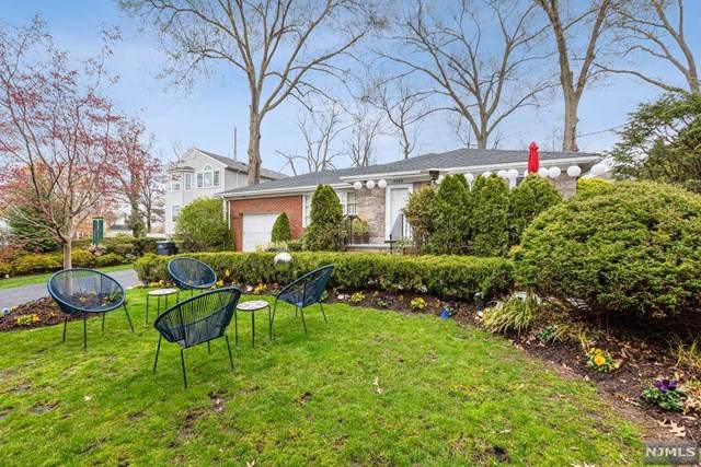 9 Westminster Avenue - Photo 1