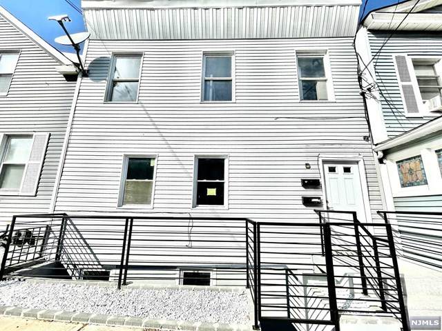 216 69th Street - Photo 1