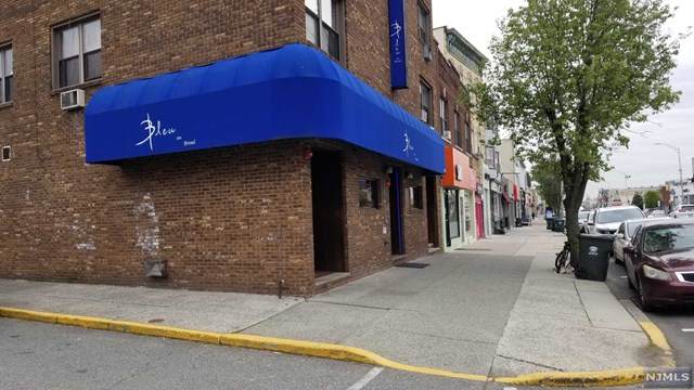 330 Broad Avenue - Photo 1