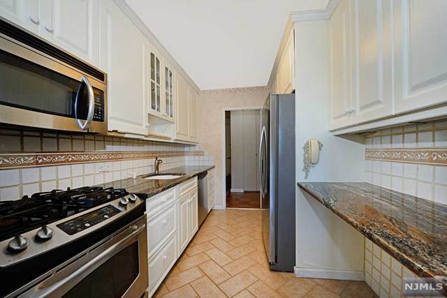 2000 Linwood Avenue - Photo 1