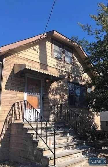 28 Laventhal Avenue - Photo 1