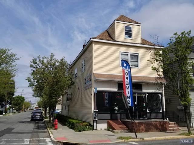 109 Locust Avenue - Photo 1