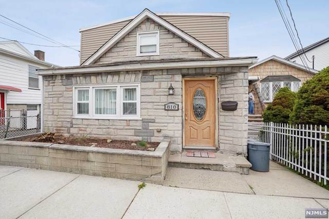 810 2nd Street - Photo 1