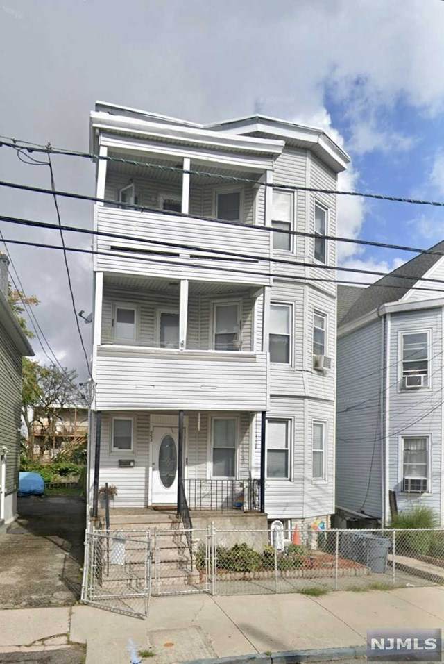 153 Bloomfield Avenue - Photo 1