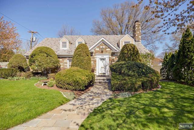2-31 Summit Avenue - Photo 1