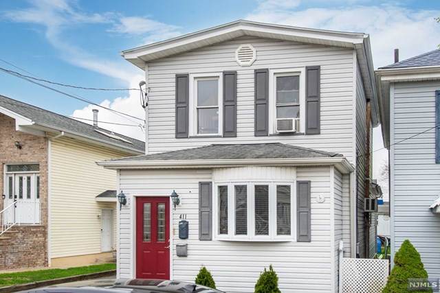 411 2nd Street - Photo 1