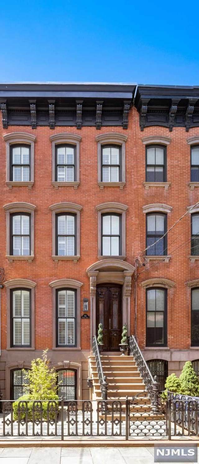 614 Hudson Street - Photo 1