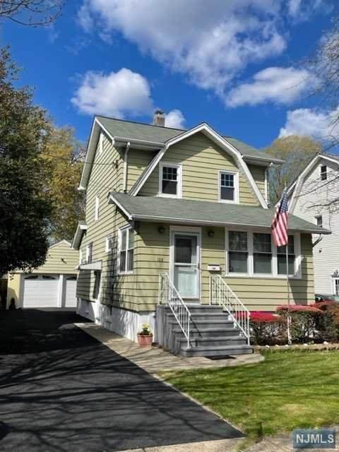 103 Oak Street - Photo 1