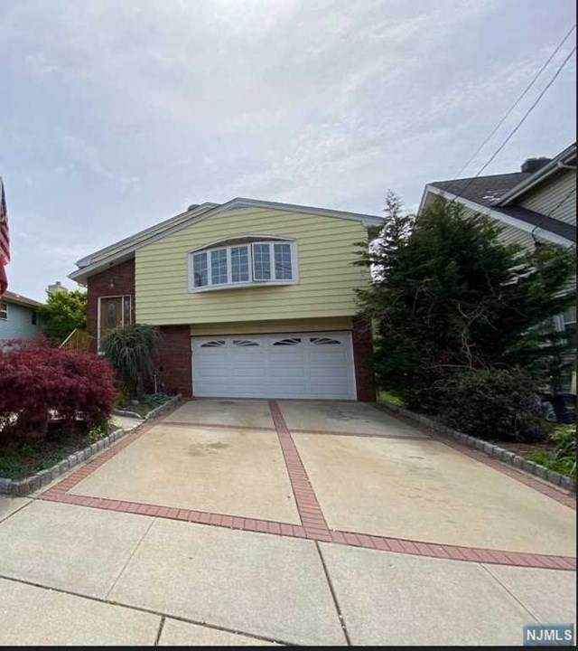 444 Main Avenue - Photo 1