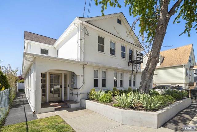 33 Pulaski Avenue - Photo 1
